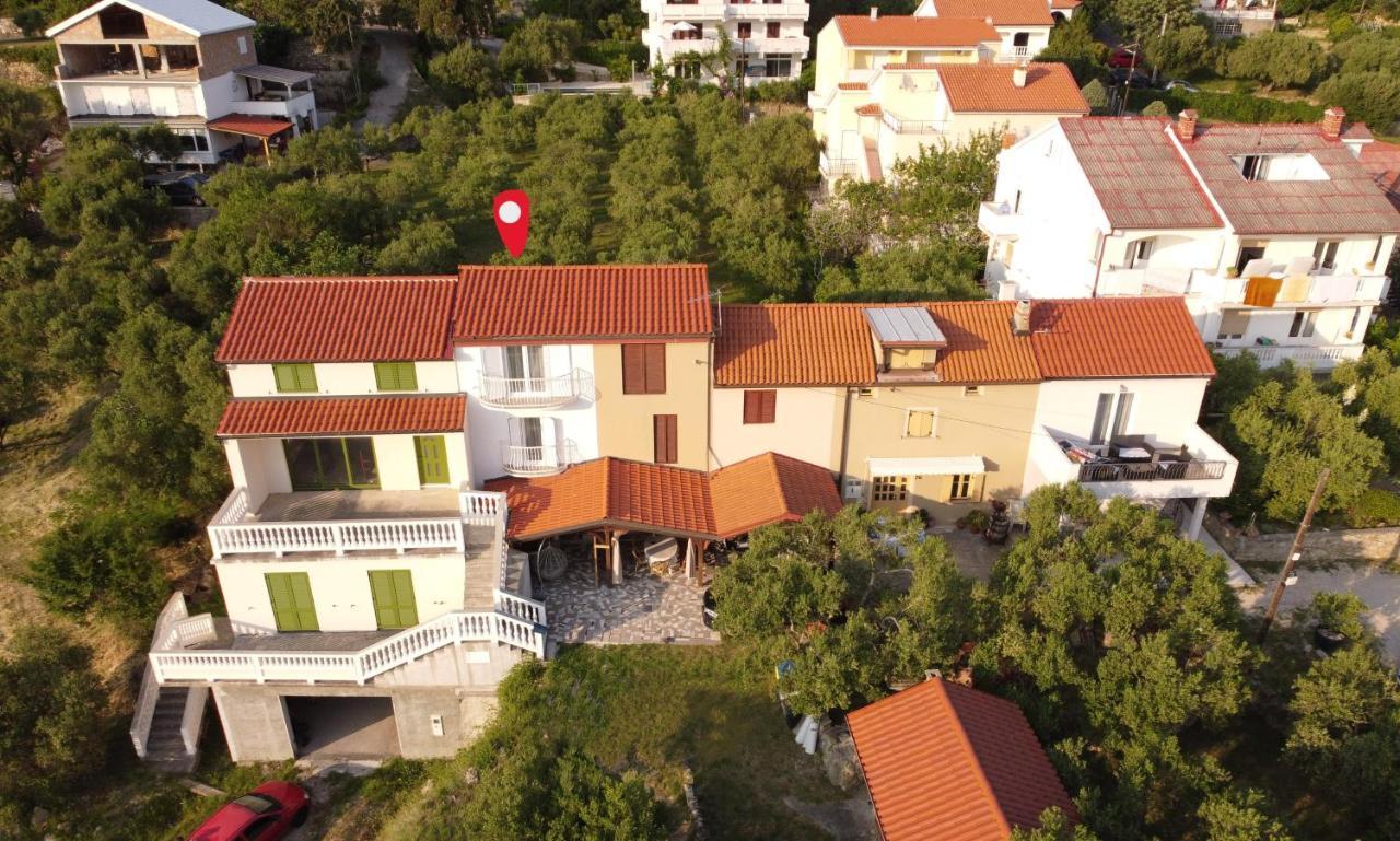 Little Home Banjol Екстер'єр фото