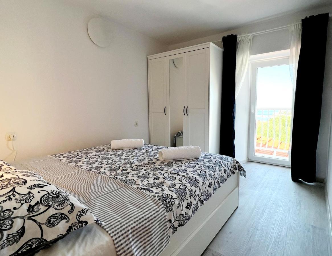 Little Home Banjol Екстер'єр фото