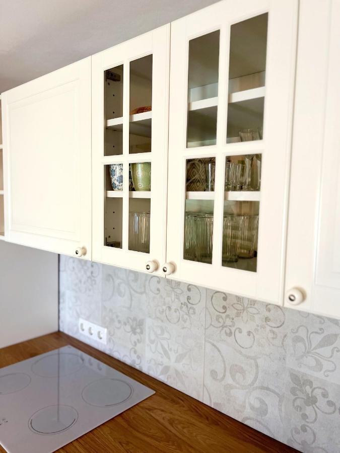 Little Home Banjol Екстер'єр фото